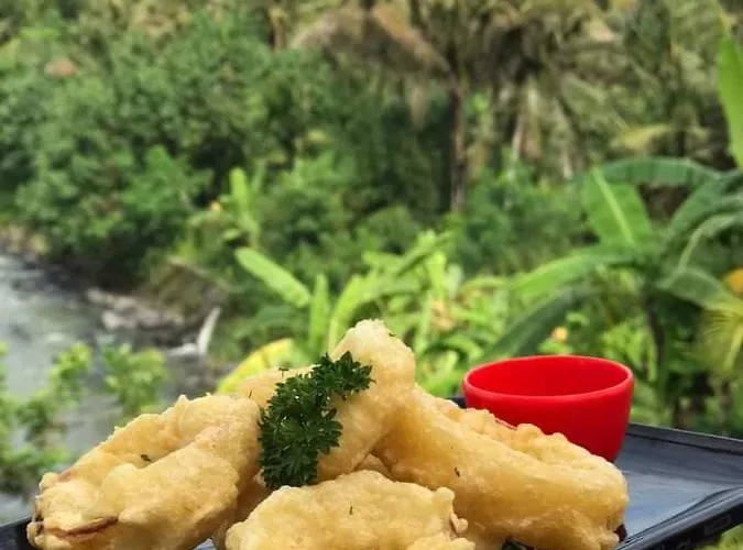 The Ujung