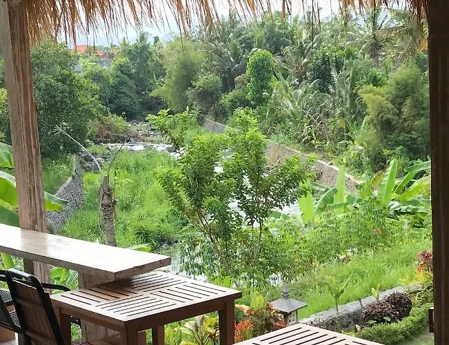 ゲストハウス The Ujung Amlapura